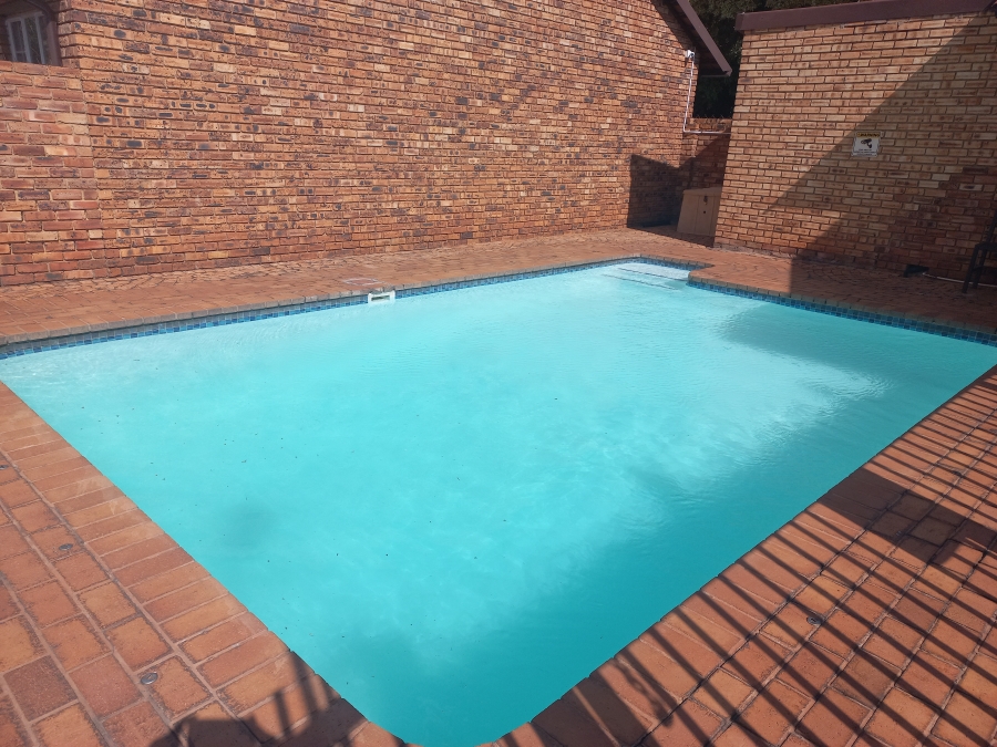 2 Bedroom Property for Sale in Safari Gardens North West